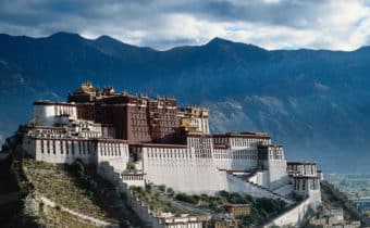 LA FESTA DI ‘SAKADAWA’: LHASA LA CAPITALE INDISCUSSA, Mirabile Tibet