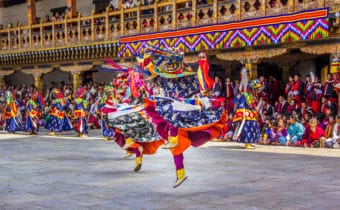LA DANZA TIBETANA “JIUHE CHO”: STORIA DELLA SUA DIFFUSIONE IN TEMPI MODERNI, Mirabile Tibet