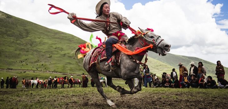 AL GALOPPO OLTRE I CONFINI TIBETANI: IL CAVALLO E IL TIBET, Mirabile Tibet