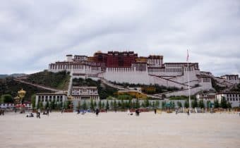 LHASA: IMPEGNO E INVESTIMENTI PER LA CONSERVAZIONE DEL PATRIMONIO ARCHITETTONICO, Mirabile Tibet