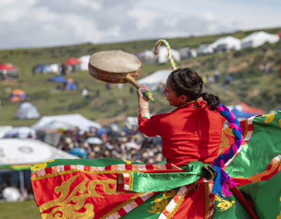 DALL’EPOCA TANG AD OGGI, LA DANZA XIANZI ANCORA CONSERVA LA SUA BELLEZZA, Mirabile Tibet