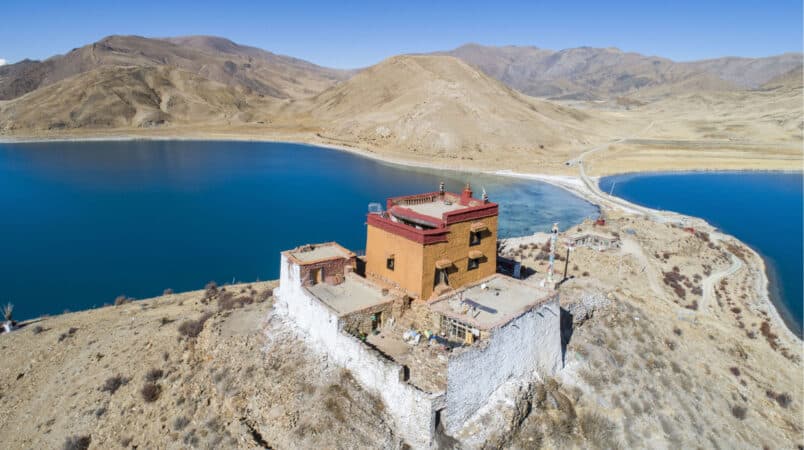 LA STORIA DEL MONACO-ASCETA A GUARDIA DEL TEMPIO RITUO, Mirabile Tibet