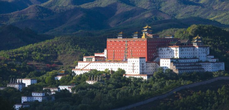 IL POTALA A PECHINO? LA STORIA DI UNO DEI PALAZZI BUDDHISTI PIU’ FAMOSI FUORI DAL TIBET, Mirabile Tibet