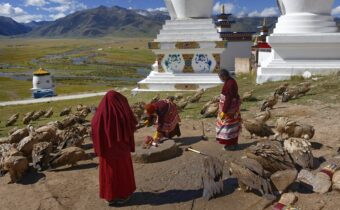 TIBET SEGRETO: I “FUNERALI DEL CIELO”, Mirabile Tibet