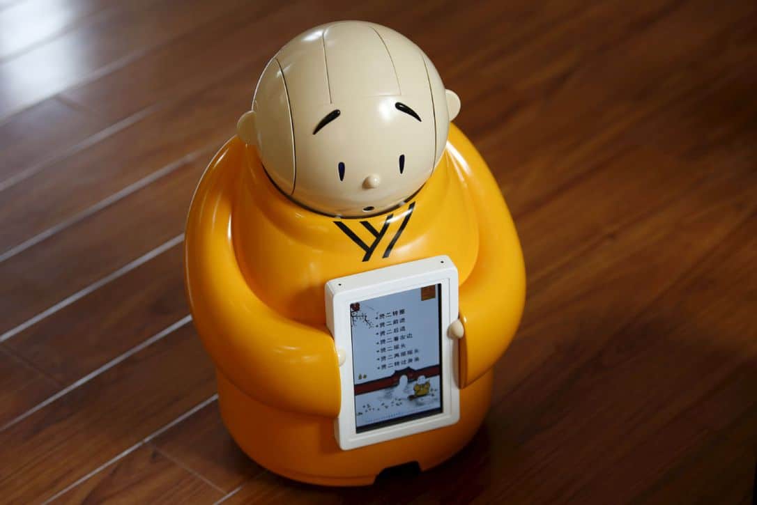 XIAN’ER, IL PICCOLO “MONACO-ROBOT” PER AVVICINARE I BAMBINI AL BUDDHISMO, Mirabile Tibet