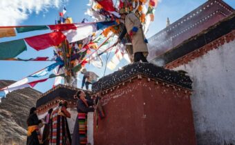 TIBET, BANDIERE DI PREGHIERA PER LA PACE NEL MONDO, Mirabile Tibet