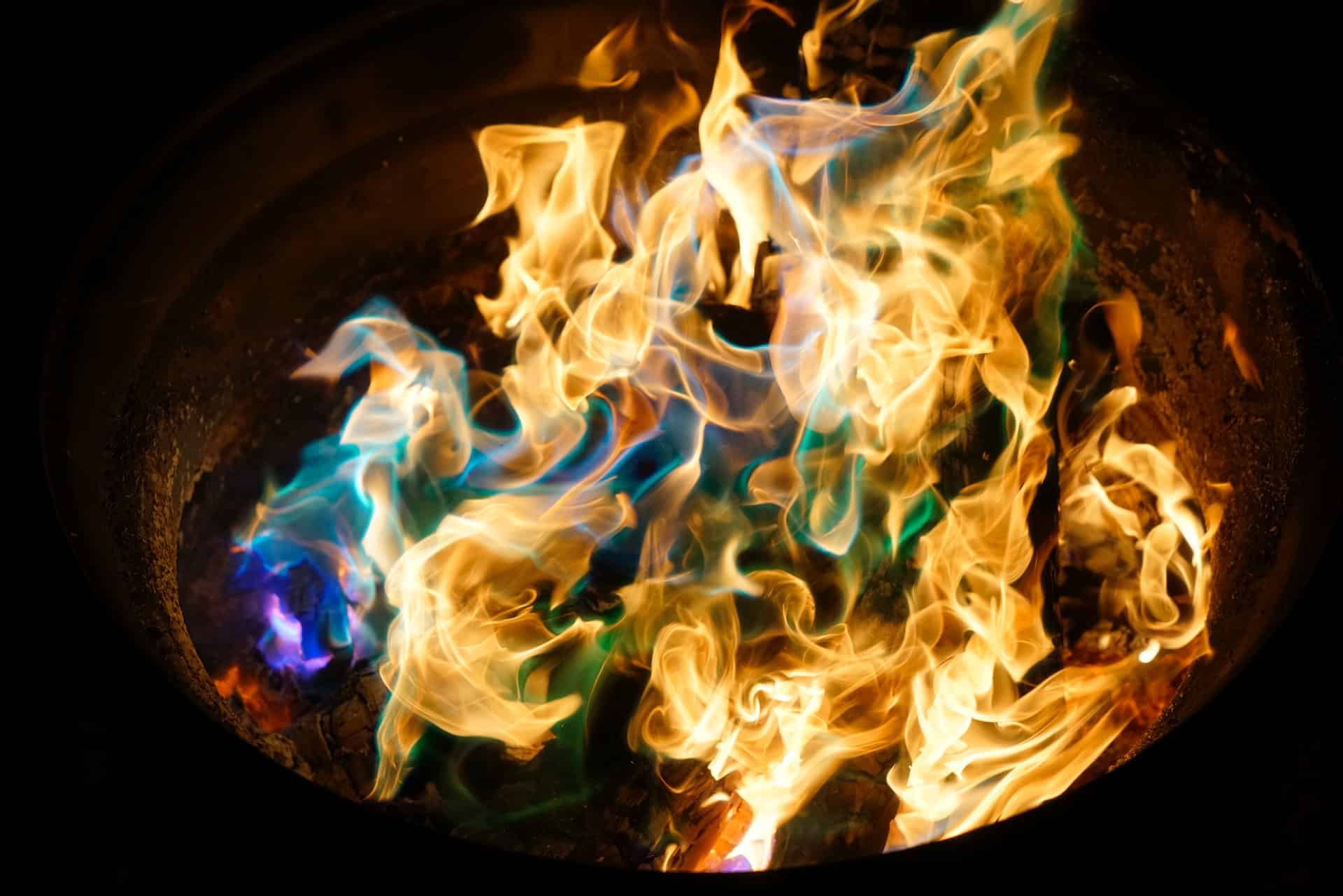 FUOCO E NIRVANA’: UNO SGUARDO DA VICINO AL “JINSEK” TIBETANO, Mirabile Tibet