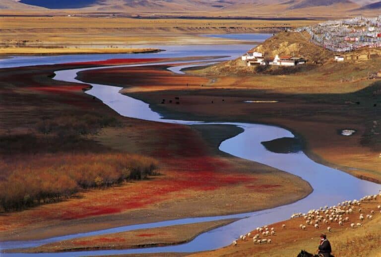 LA STORIA DEL GUARDIANO DEL FIUME GIALLO, Mirabile Tibet