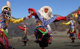 I GIOVANI TIBETANI SEMPRE PIU’ ATTRATTI DALL’OPERA TRADIZIONALE, Mirabile Tibet