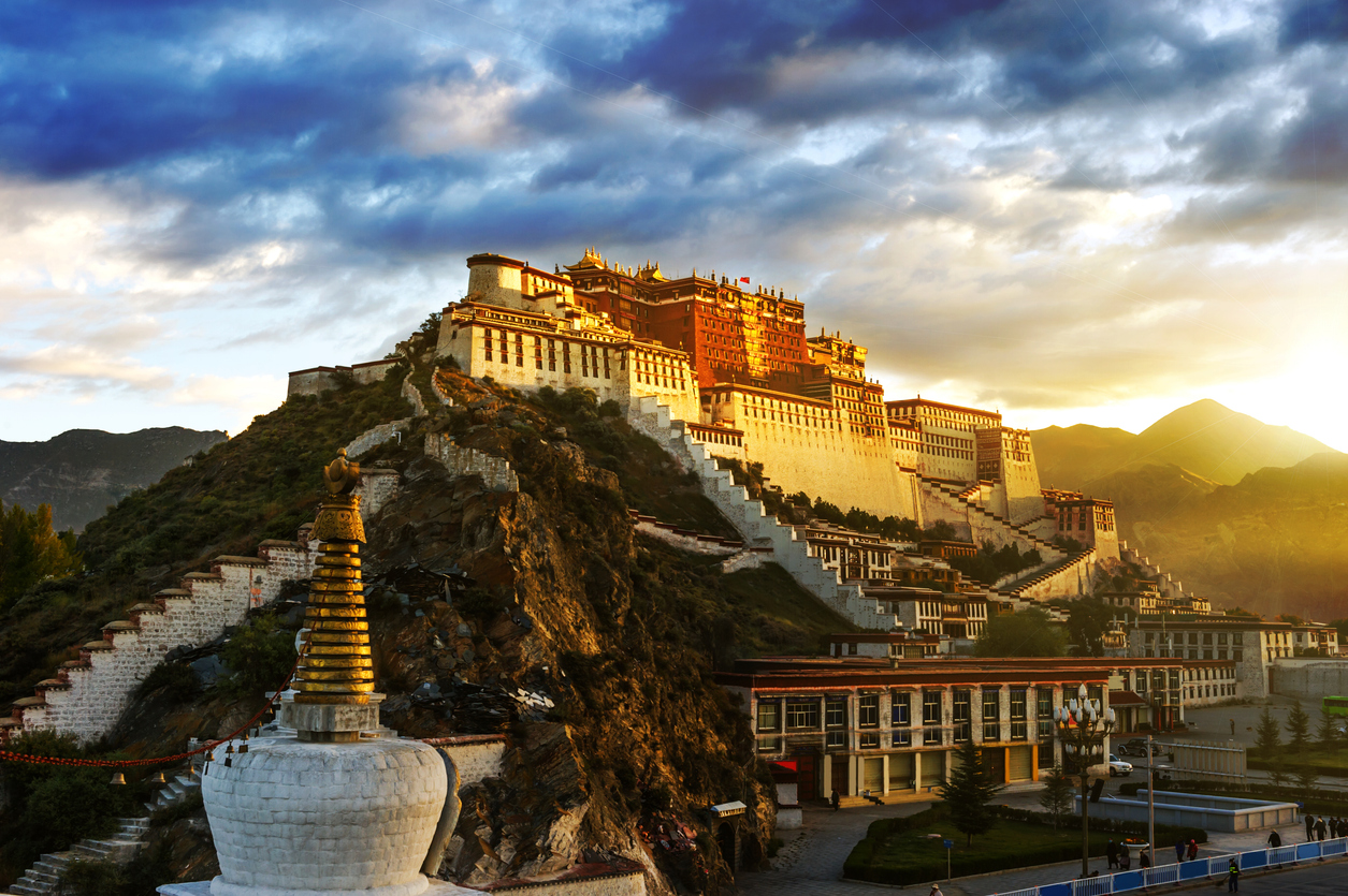 LHASA, “IL LUOGO DEGLI DEI”, Mirabile Tibet