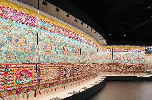 ESPOSTO UN THANGKA TIBETANO DA 200 METRI, Mirabile Tibet