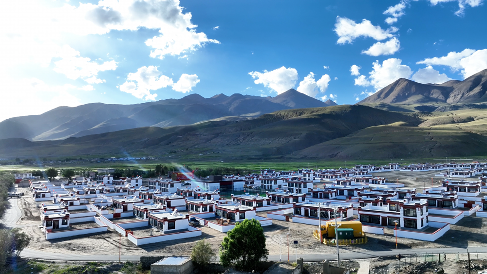 TERREMOTO NEL TIBET: RICOSTRUZIONE COMPLETATA, Mirabile Tibet