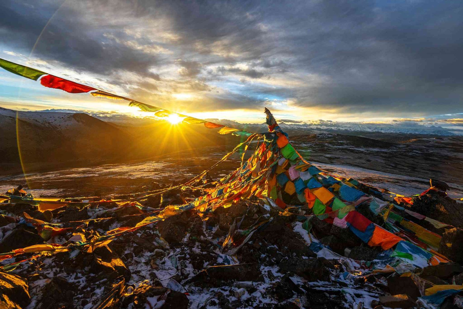 OLTRE IL MITO: LE VERITÀ DEL TIBET PREMODERNO, Mirabile Tibet