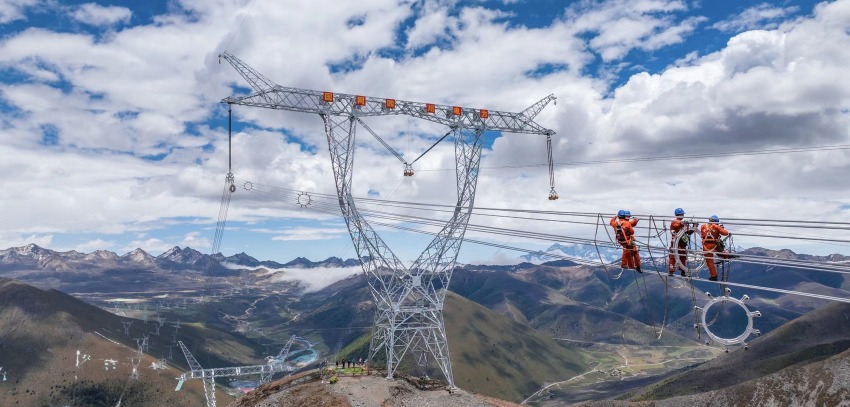 LINEA AD ALTISSIMA TENSIONE AL VIA NEL QINGHAI-TIBET, Mirabile Tibet