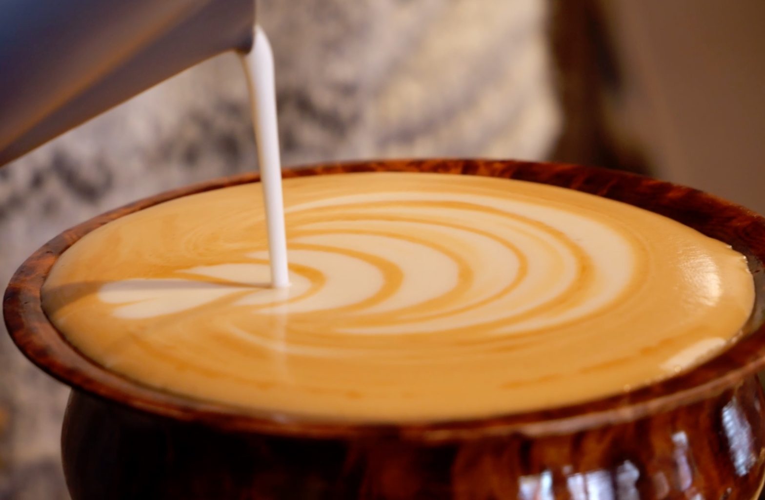 IL CAFFÈ TIBETANO ACCLAMATO A PARIGI, Mirabile Tibet