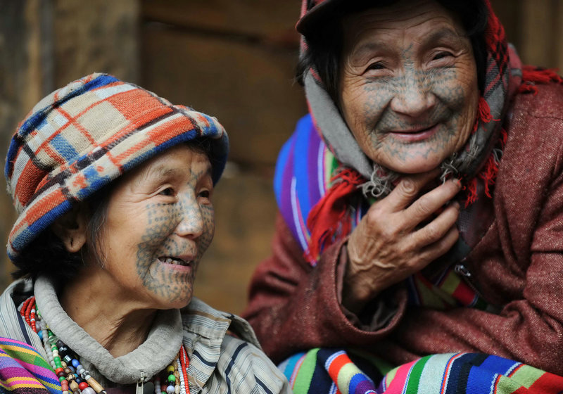 POPOLI DEL TIBET: L&rsquo;ETNIA DULONG, Mirabile Tibet