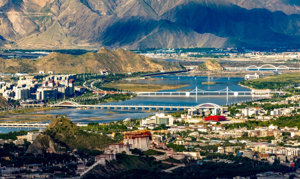 LHASA: NON SOLO PELLEGRINAGGI, Mirabile Tibet