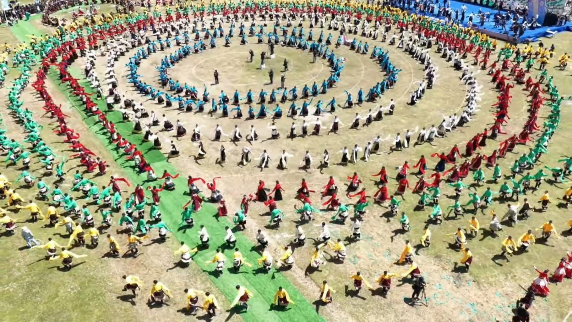 NUOVO RECORD MONDIALE PER UNA DANZA TIBETANA, Mirabile Tibet