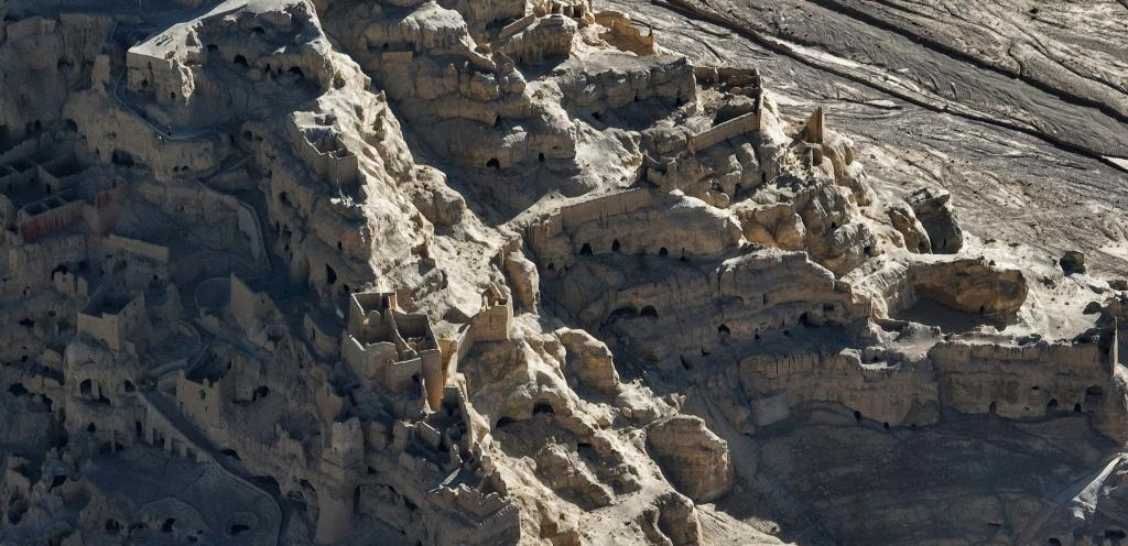 GUGE: LA “POMPEI” DELL’ALTOPIANO TIBETANO, Mirabile Tibet