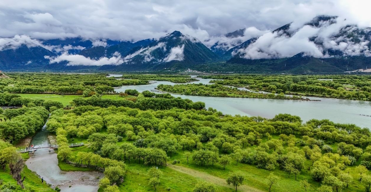 IL PARCO TIBETANO DI YANI: UN’ISPIRAZIONE E UN MODELLO, Mirabile Tibet